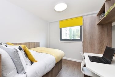1 bed flat, Gorgie Road, Gorgie, Edinburgh, EH112BF - Image 1